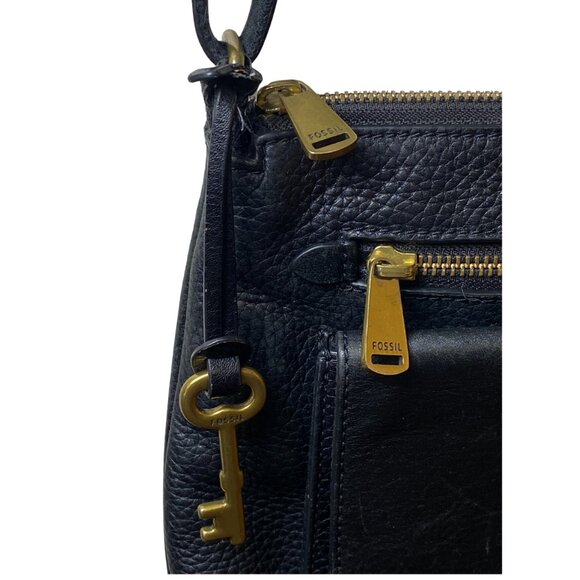FOSSIL KINLEY BLACK LEATHER SMALL CROSSBODY BAG - Picture 9 of 9